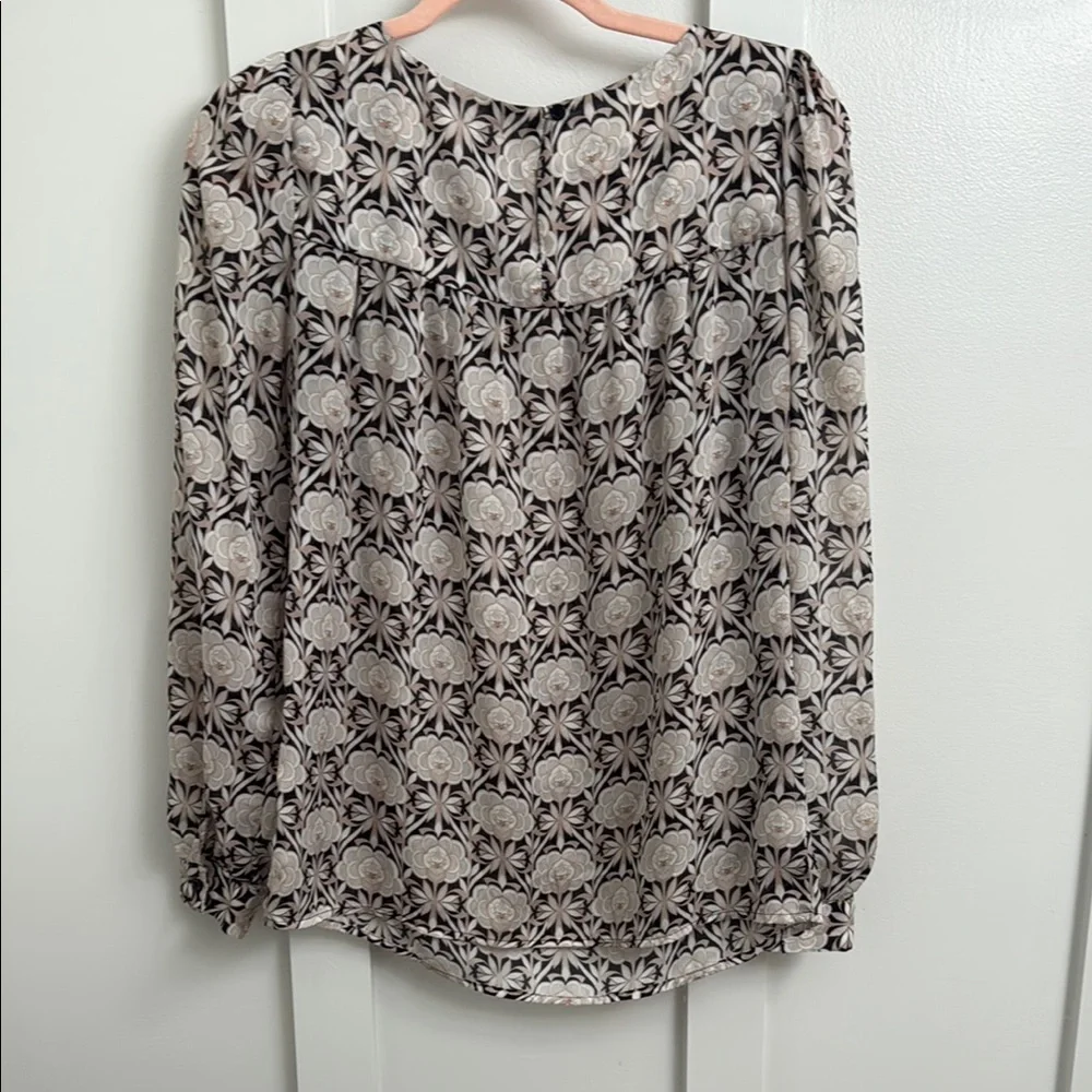 LOFT Black and White Graphic Blouse Relaxed Fit - Picture 3 of 6